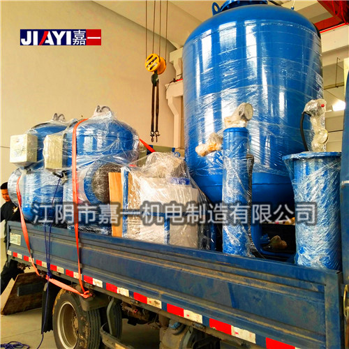 武漢客戶預(yù)定的多臺(tái)冷凝